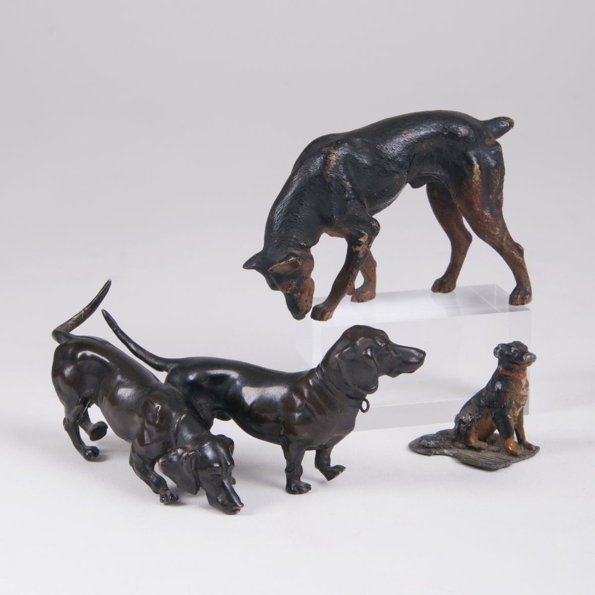 Satz von 3 Wiener Bronzen 'Hunde'