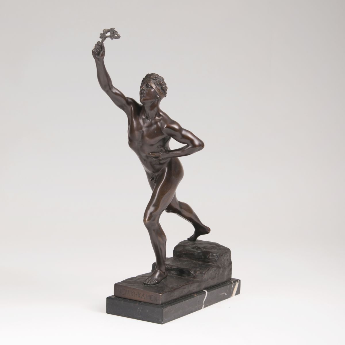 A bronze sculpture 'The Marathon Courier'