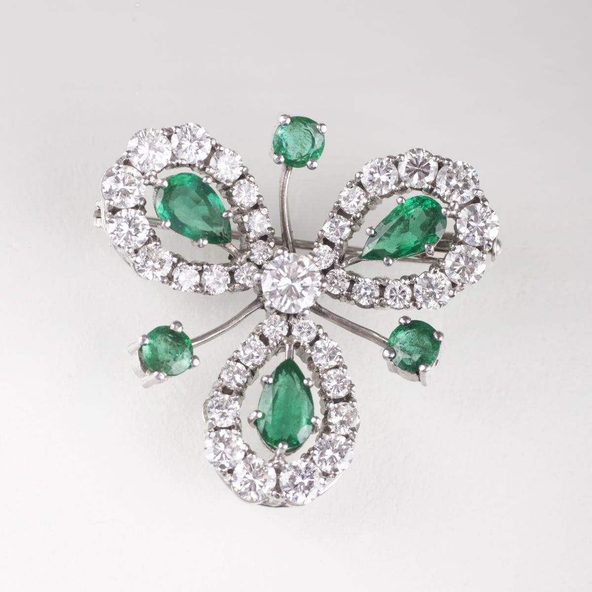 Vintage Smaragd-Brillant-Brosche in Kleeblattform