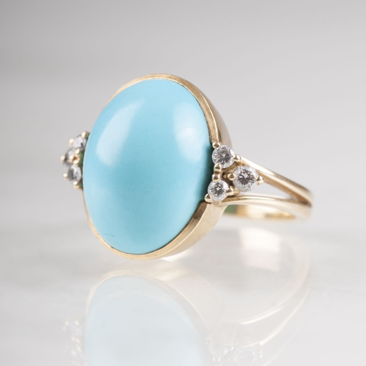A turquoise diamond ring
