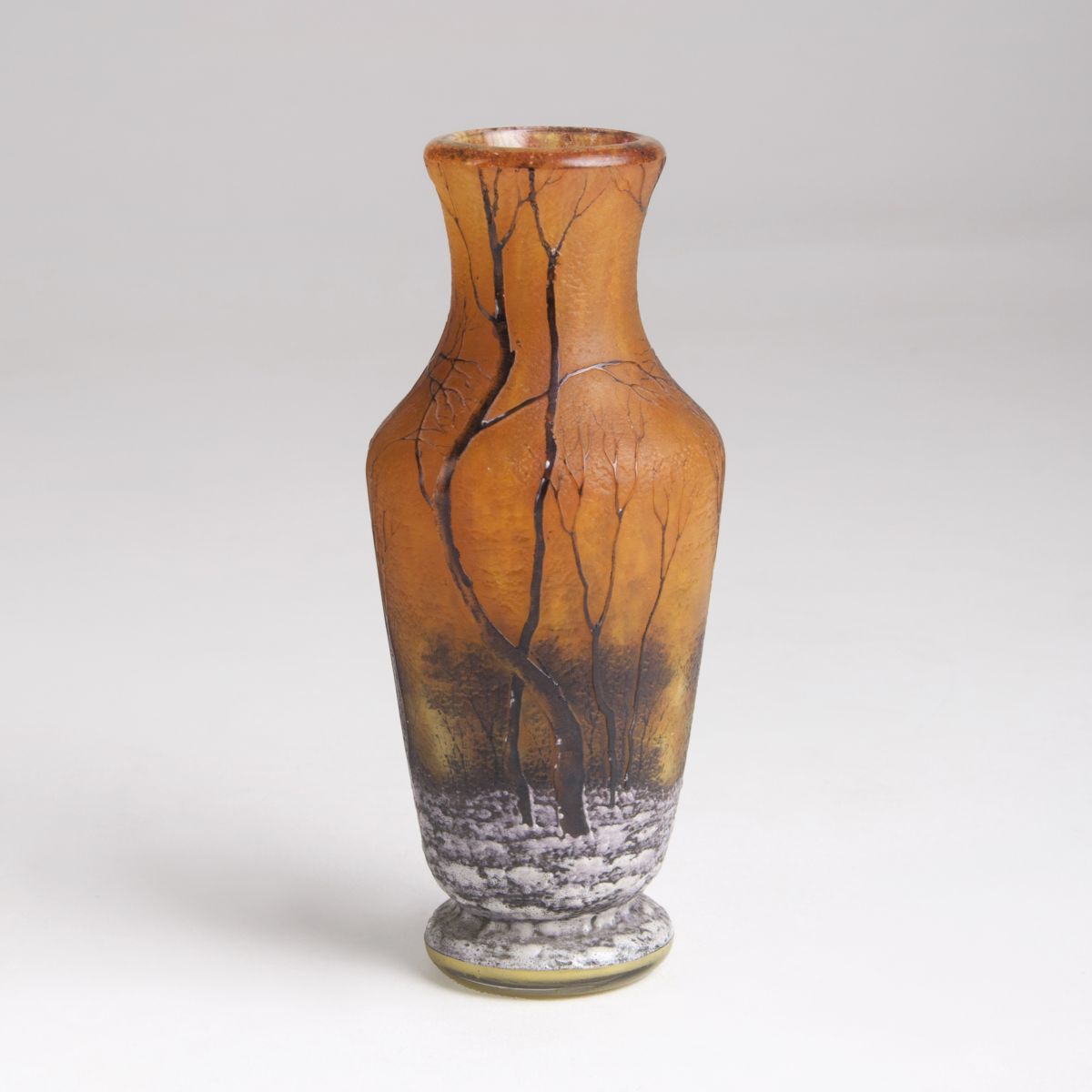 Kleine Balustervase mit Winterlandschaft