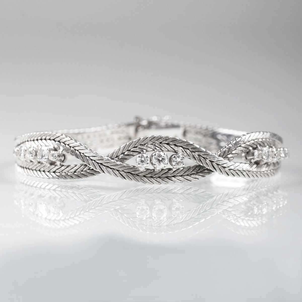 A golden bracelet with diamonds