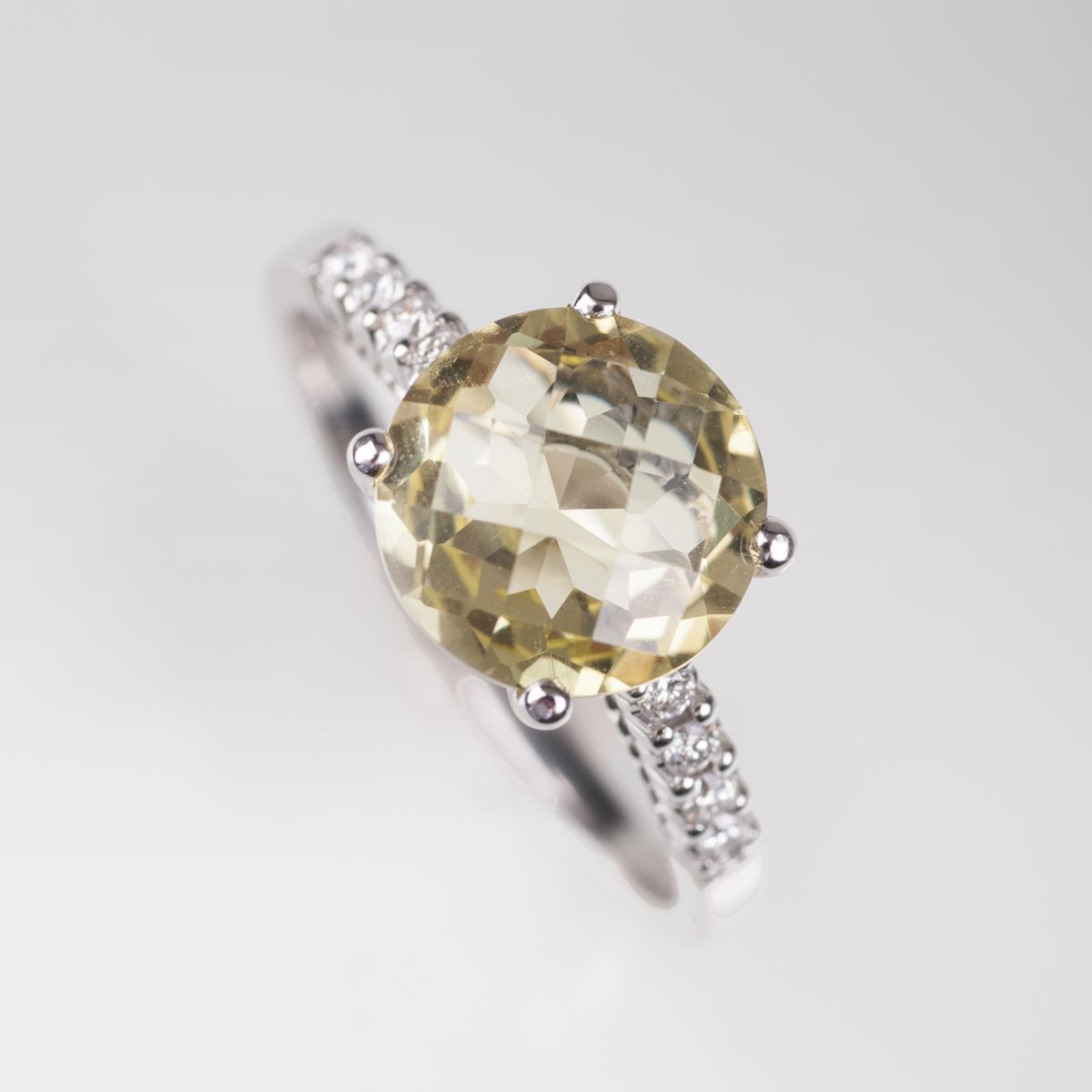 A Lemon citrin diamond ring