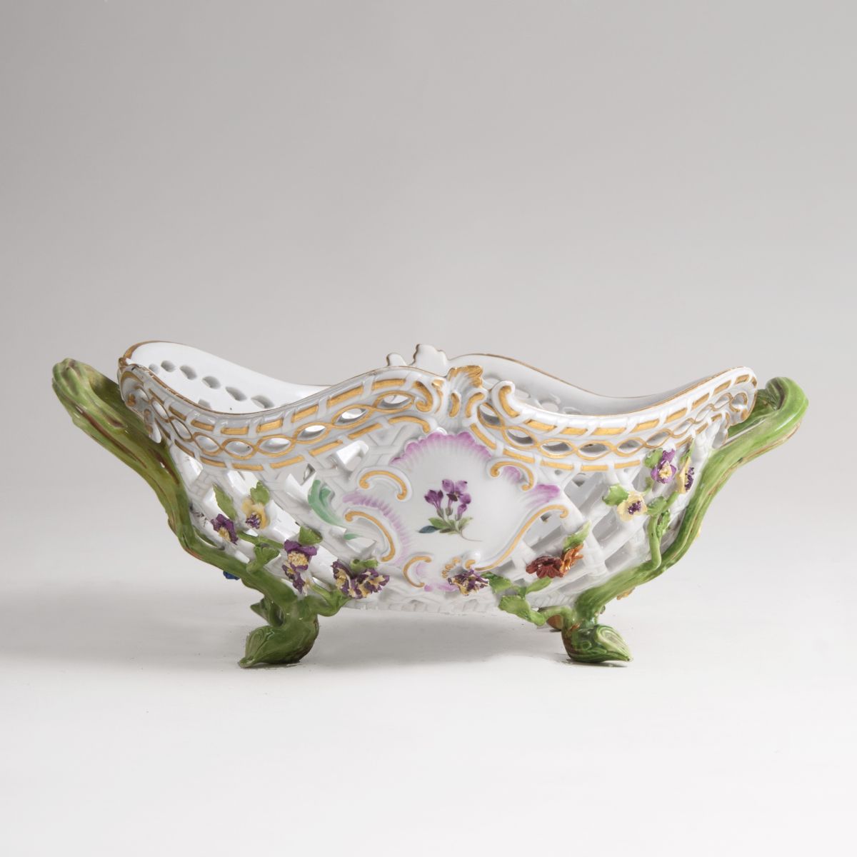 A porcelain basket with lattice-work