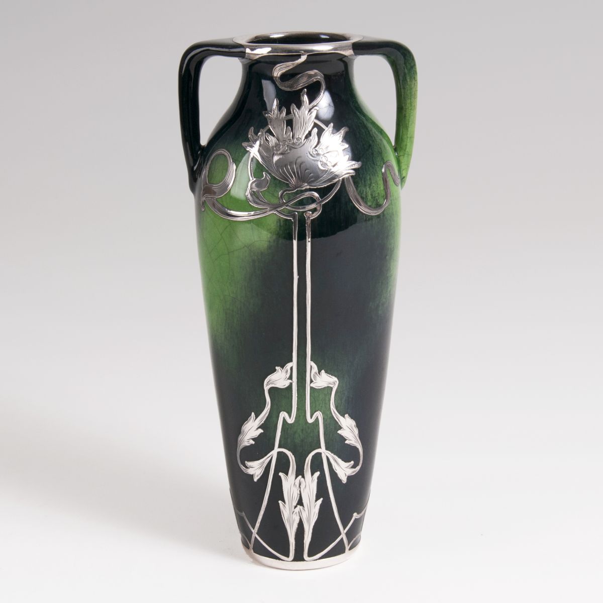 Jugendstil-Keramik-Vase mit Silber-Overlay