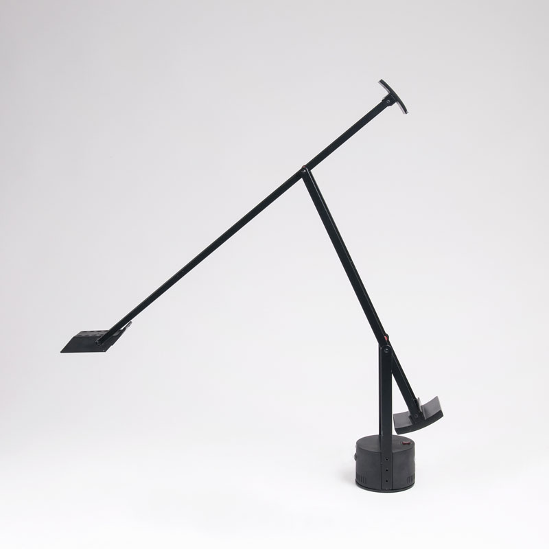 A Design Desk Lamp 'Tizio'