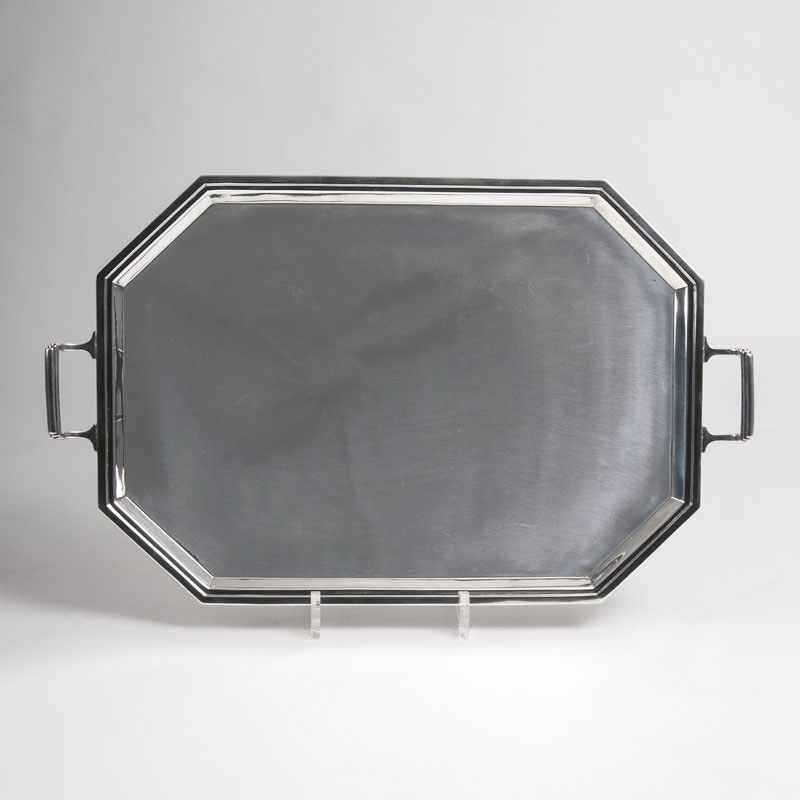 A heavyweighted english serving tray