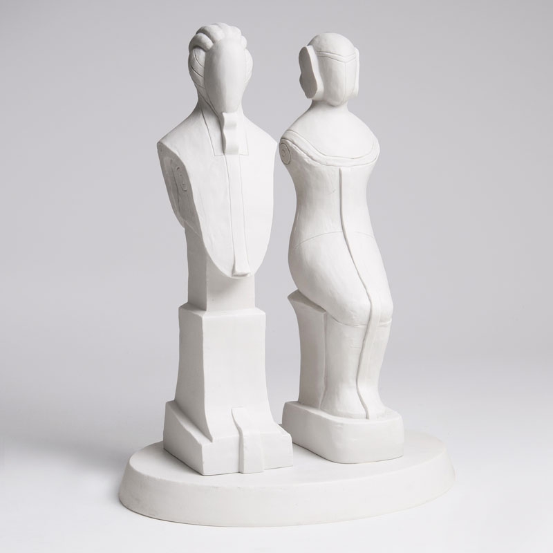 A sculpture 'Doppelfigur'
