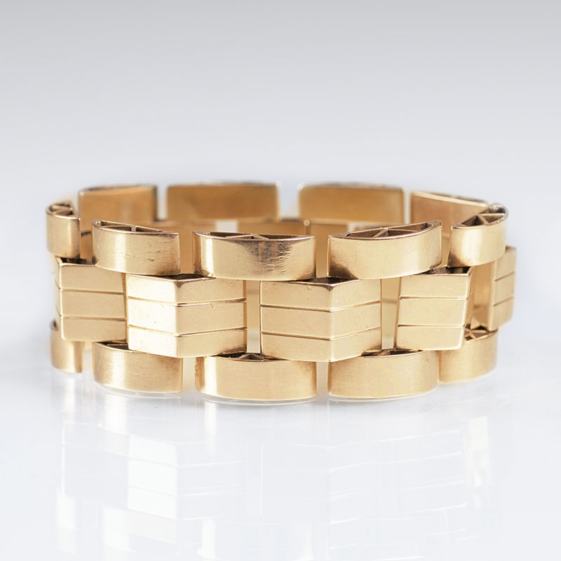 A Vintage gold bracelet