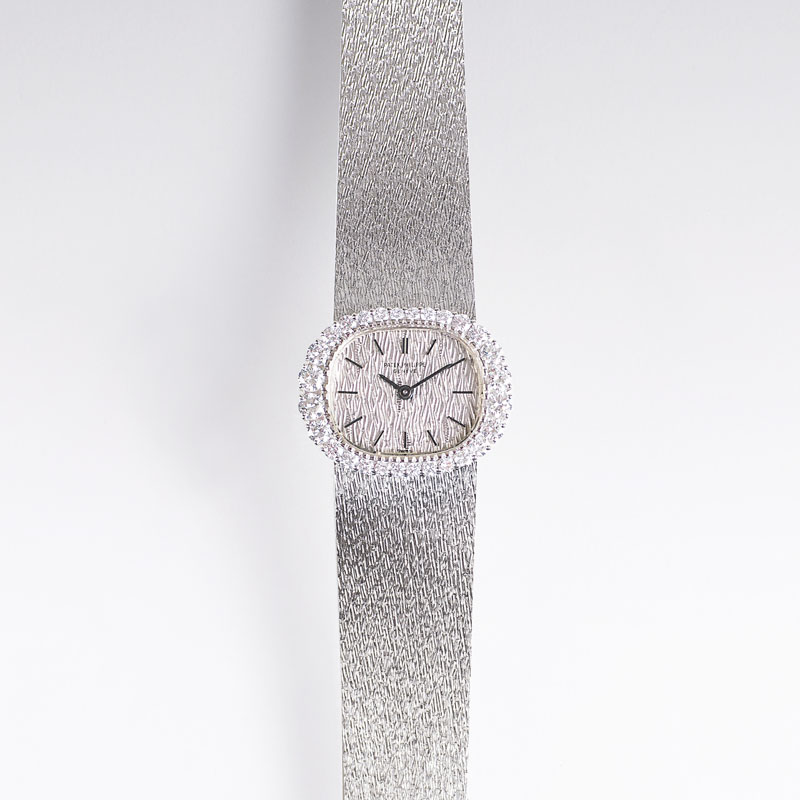 Patek philippe women's diamond watch deals