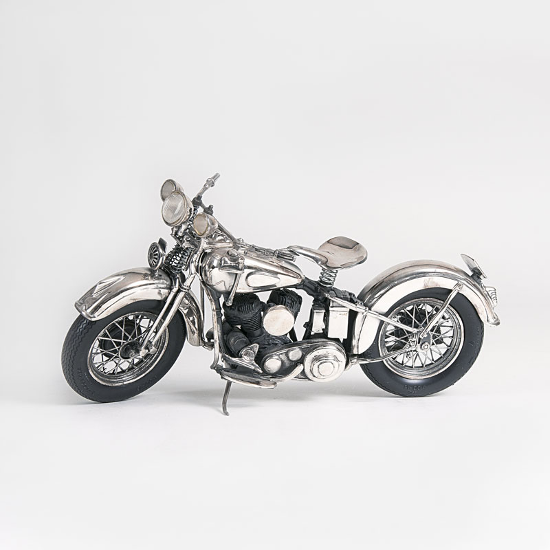 Großes seltenes Modell-Motorrad 'Harley Davidson' in Silber
