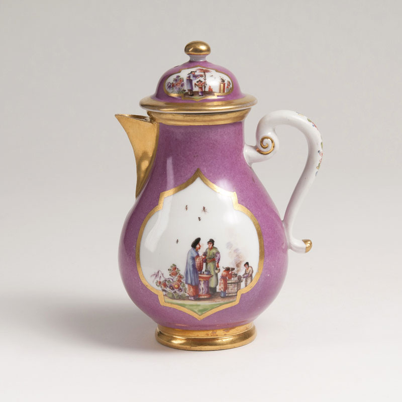A small pot with purple ground and Höroldt Chinoiseries - image 2