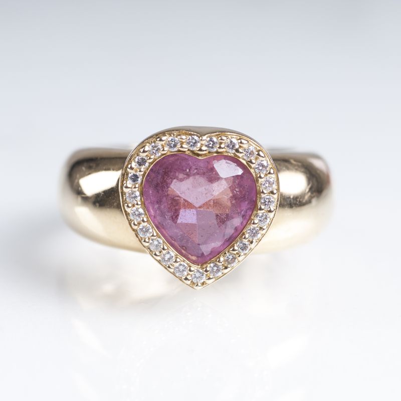 A rosa tourmaline heart ring diamonds