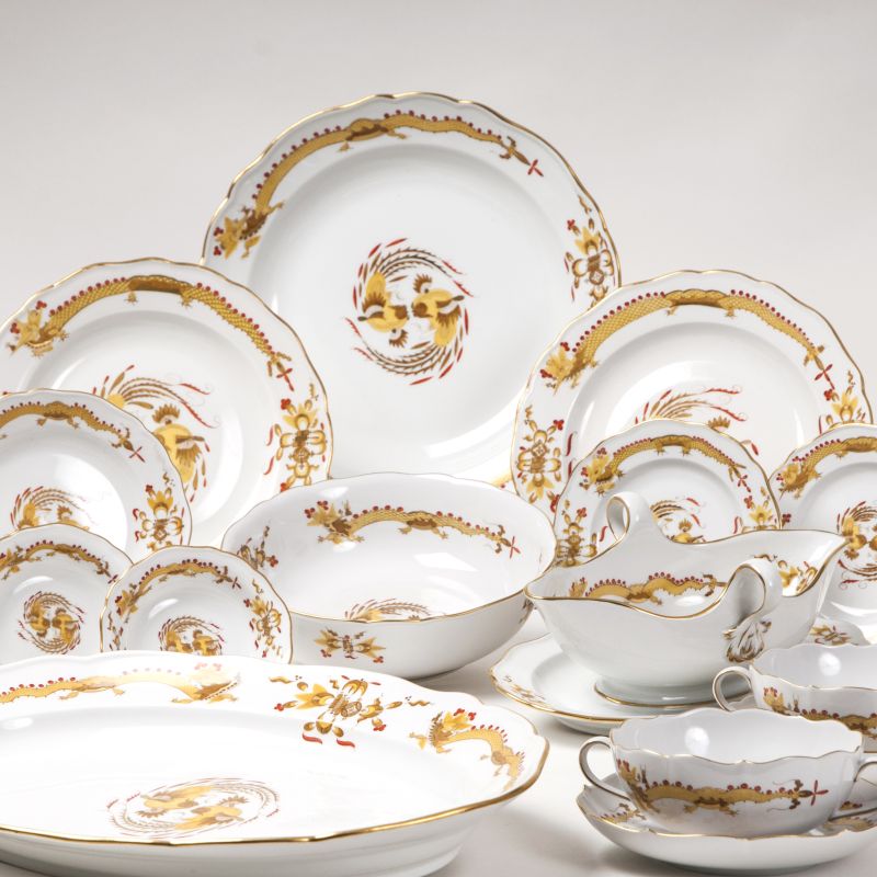 An Extensive Dinner Service 'Opulent yellow Court Dragon'