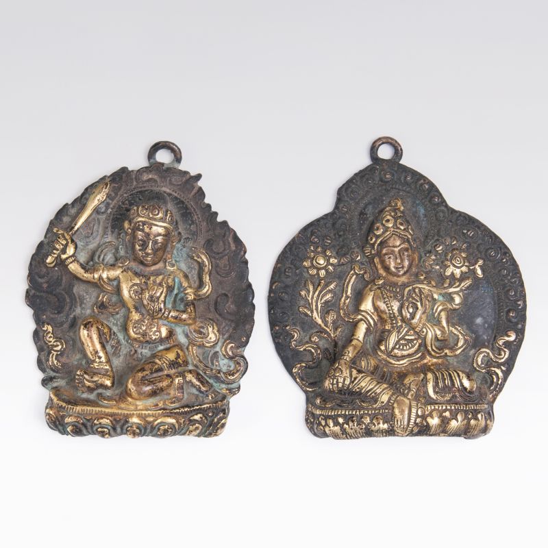 Paar Bronze-Reliefs 'Syama Tara und Achala'
