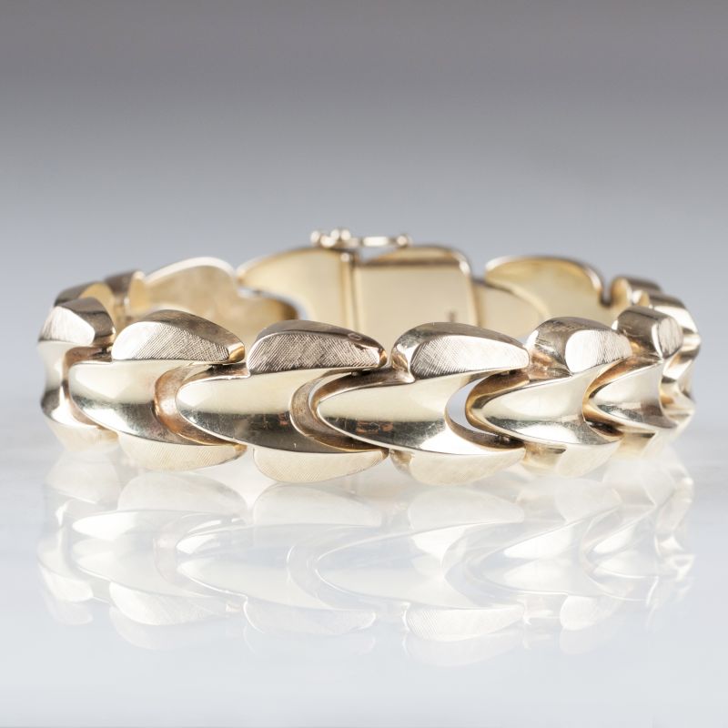 A golden bracelet