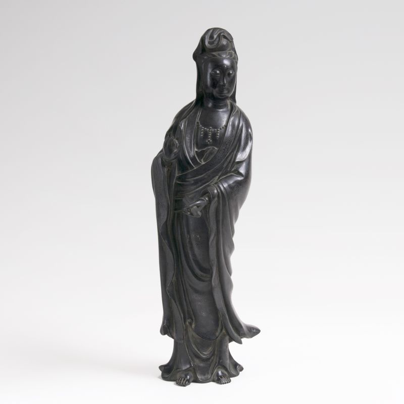 Bronze-Skulptur 'Stehende Guanyin'