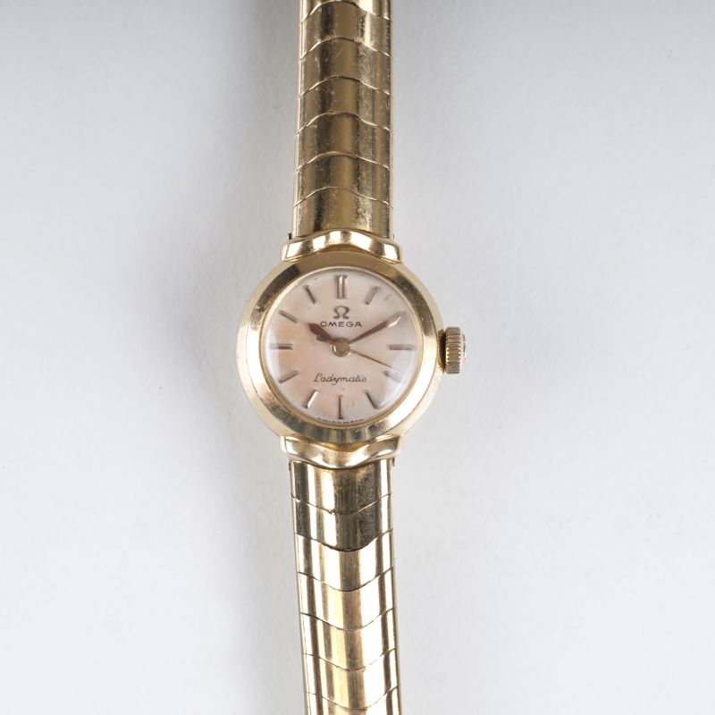 An early ladie's wristwatch 'Ladymatic'