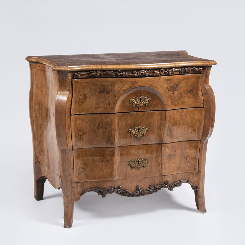 A Delicate Baroque Commode with a Floral Garland Wood Carving