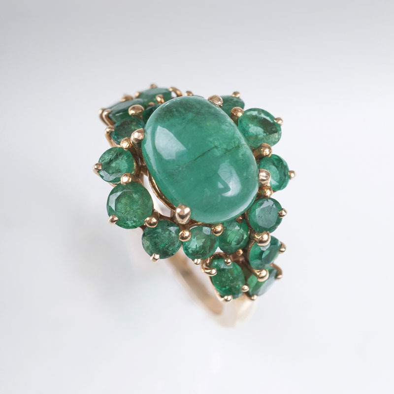 An Art Nouveau emerald ring