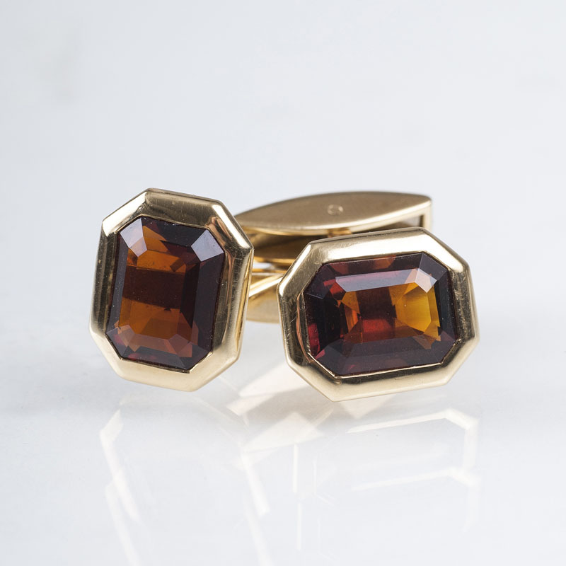 A pair of cufflinks with citrine