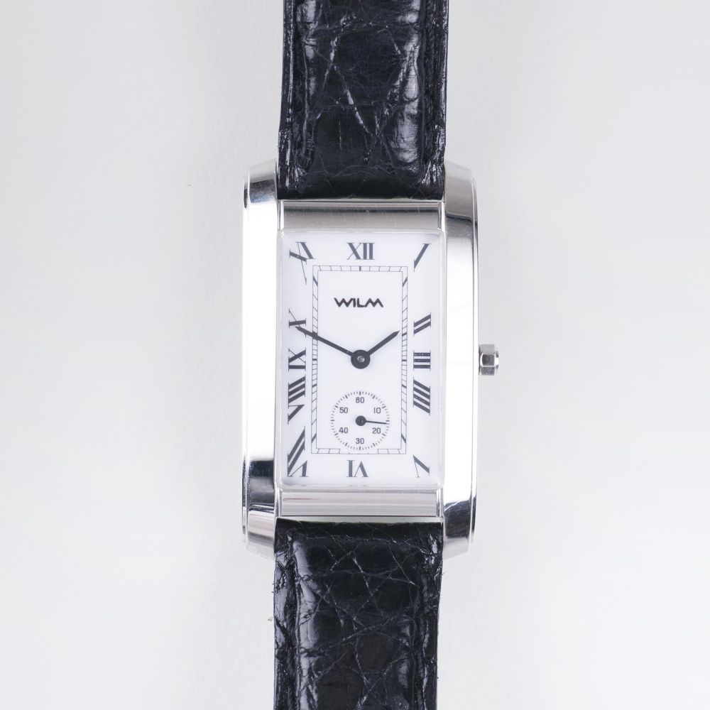 A gentlemen's wristwatch