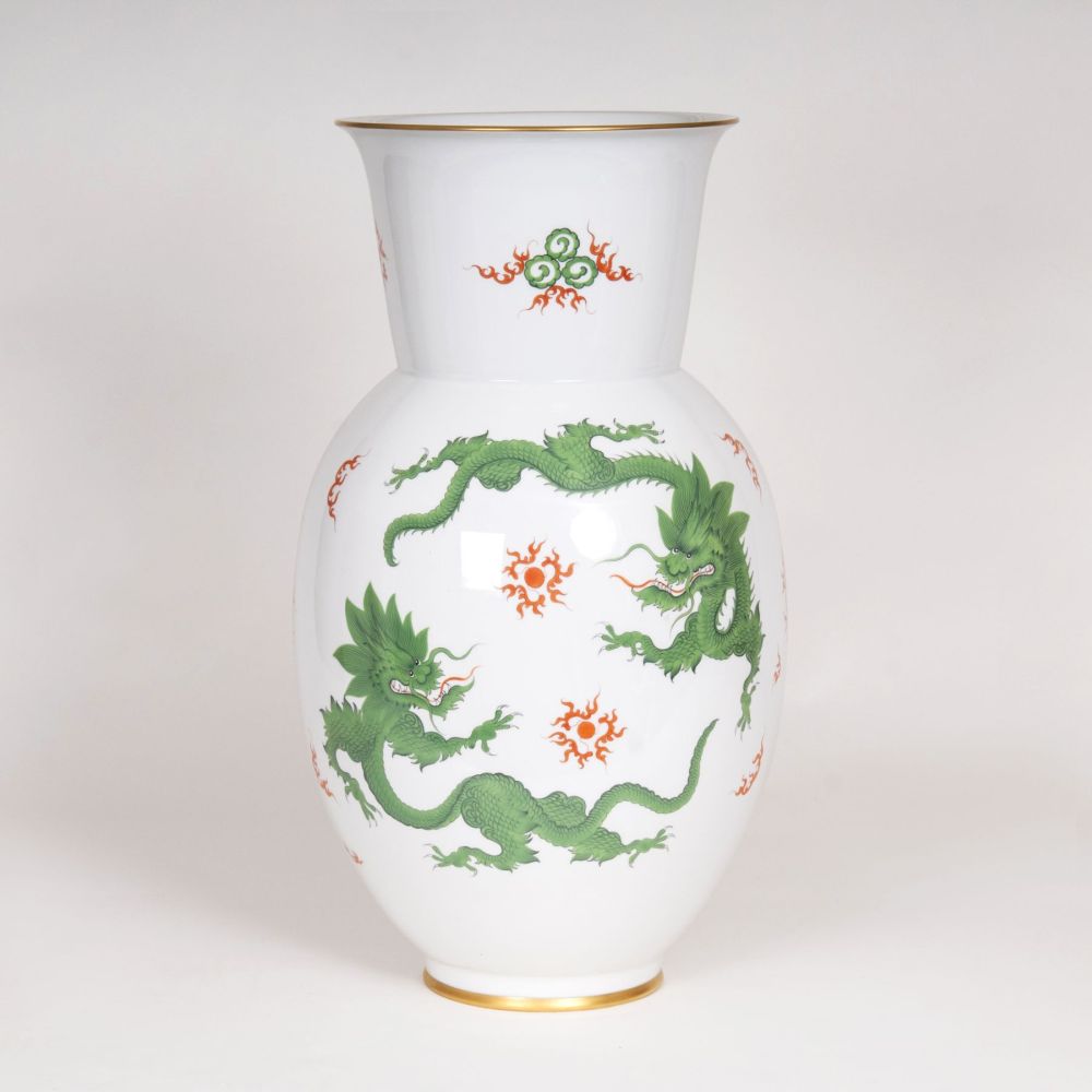 A Large Vase 'Green Ming Dragon' - image 2