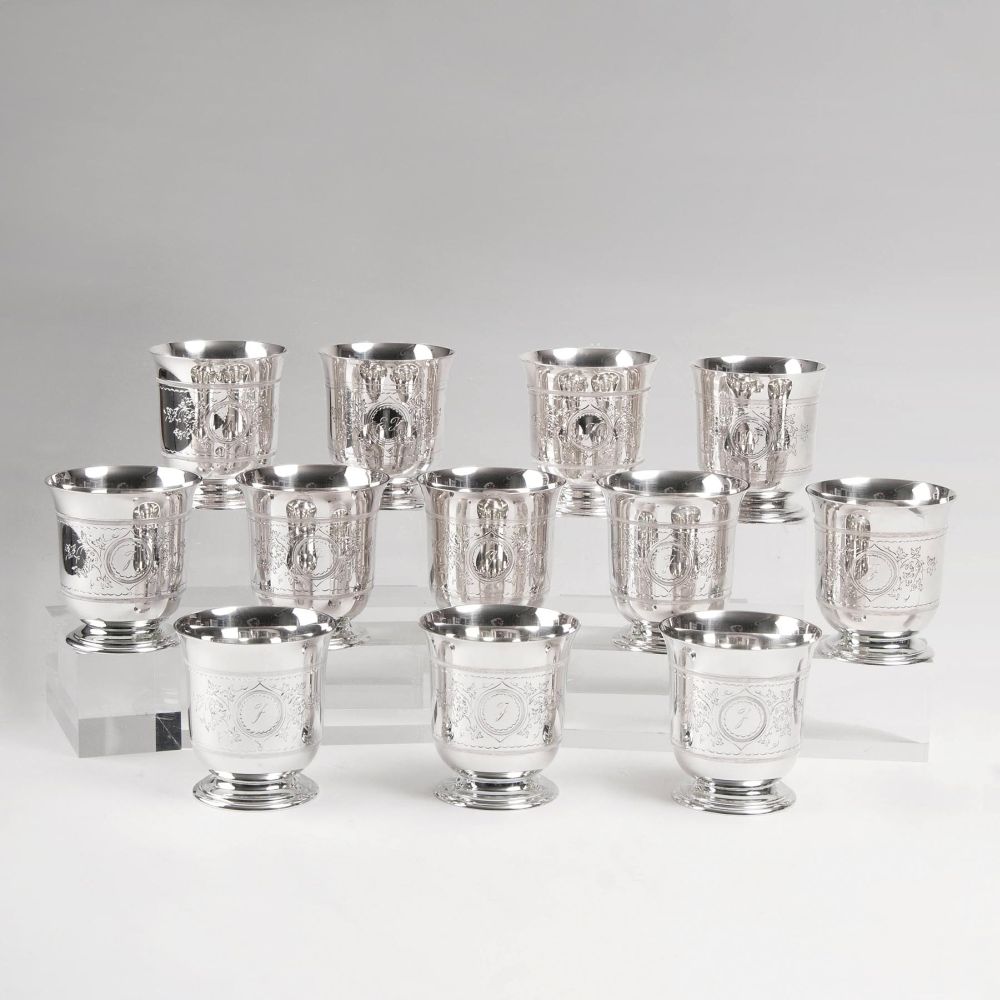 A Set of 12 Beaker