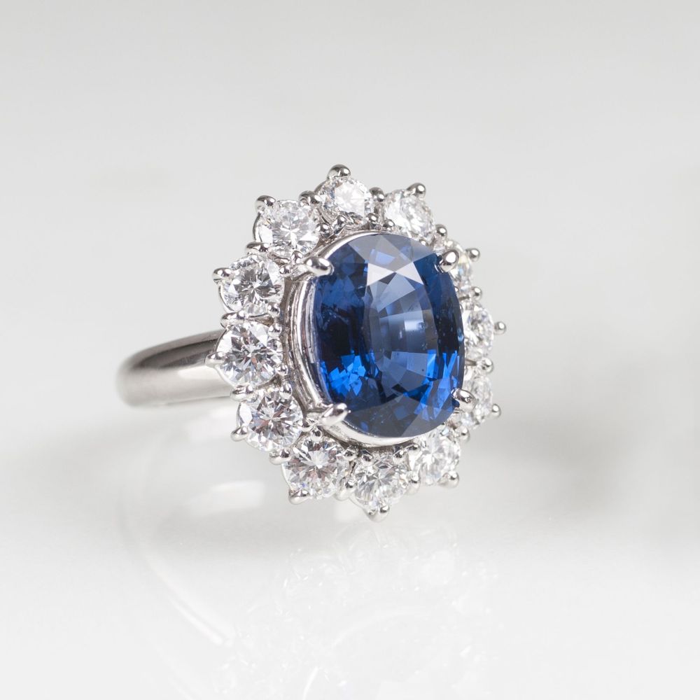 A precious Sapphire Diamond ring - image 2