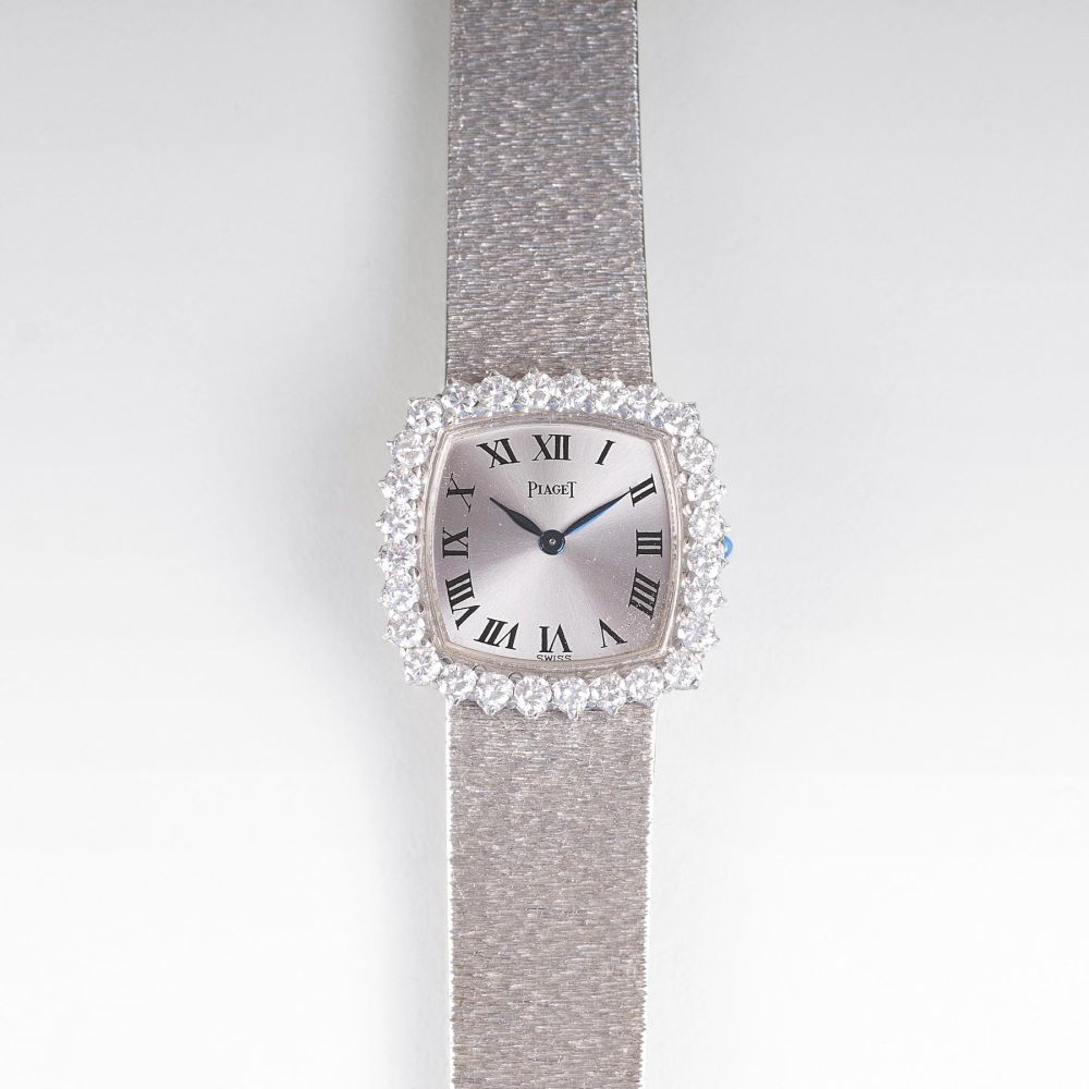 A Vintage Ladie's Wristwatch with Diamonds