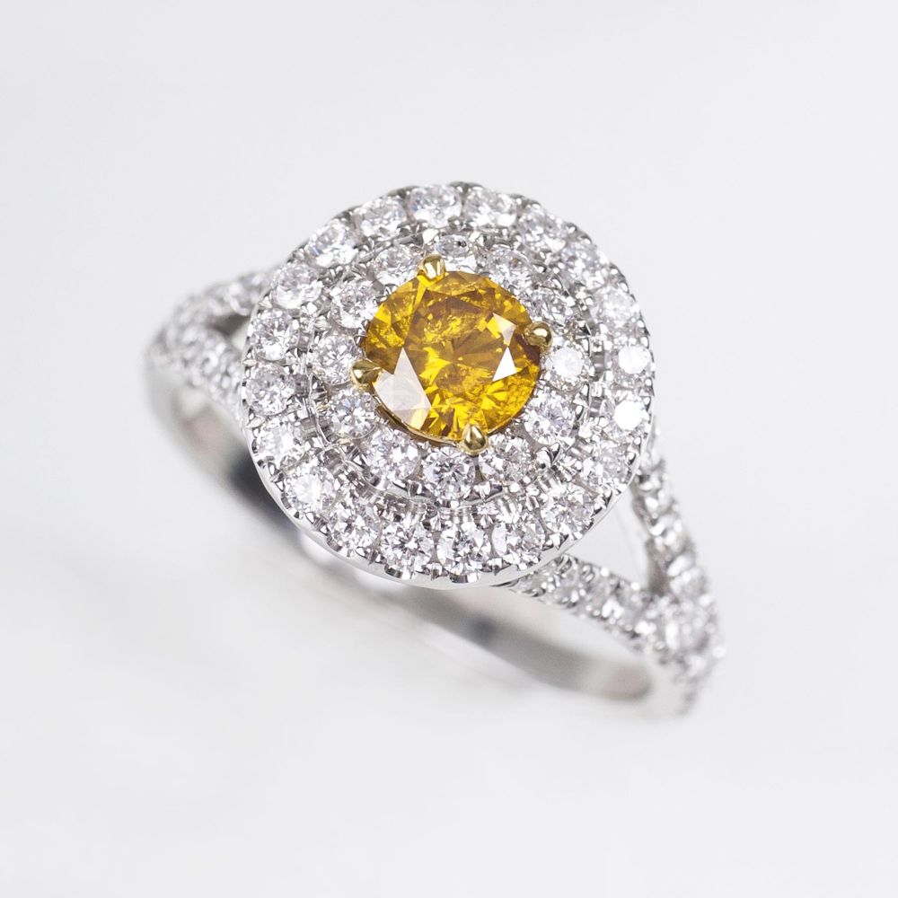 Fancy-Diamant-Brillant-Ring