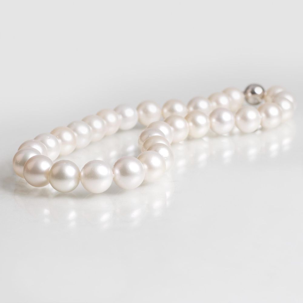 A Southsea Pearl Necklace