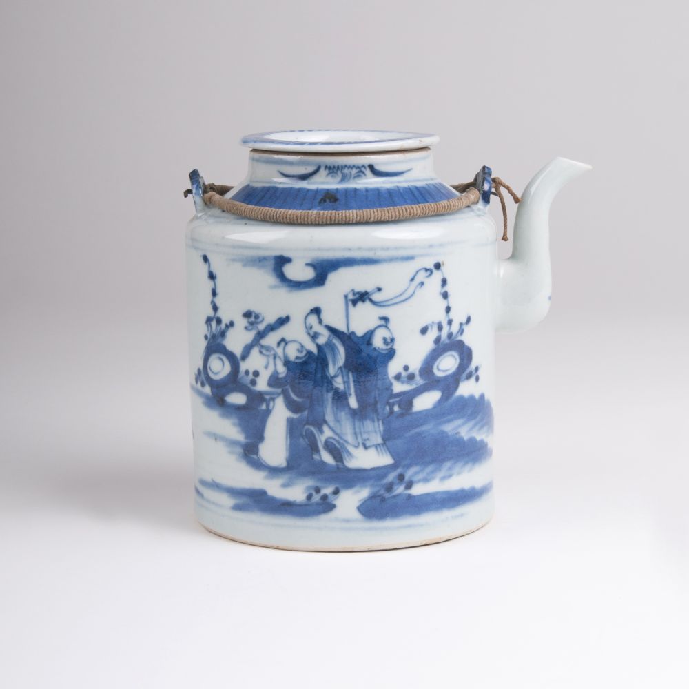 Blau-weiß Teekanne mit figürlichen Szenen - Bild 2
