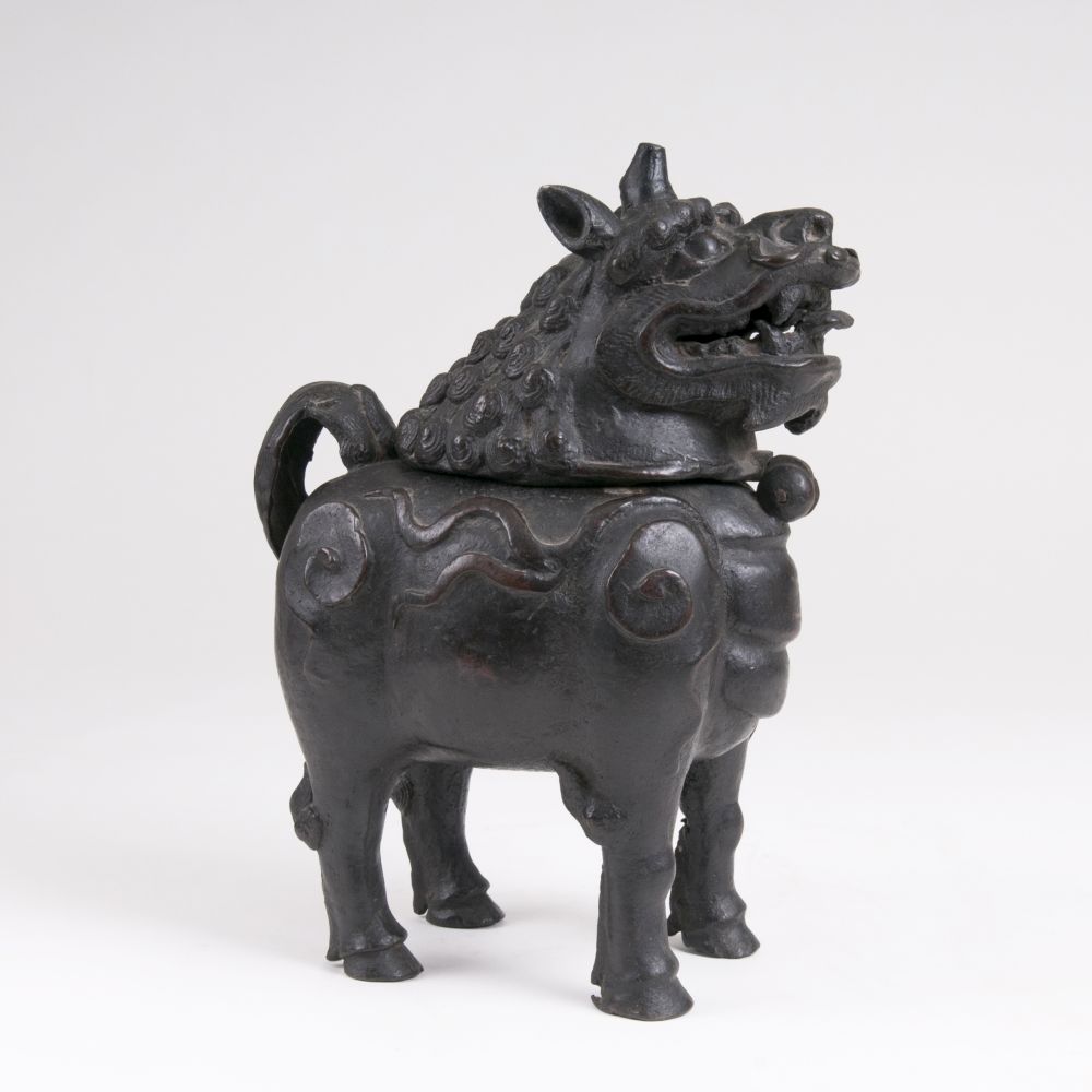Großer Bronze-Koro in Form eines Fô-Hundes