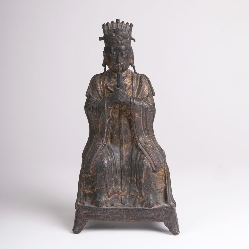 Bronze-Skulptur 'Daoistischer  Würdenträger auf Thron'
