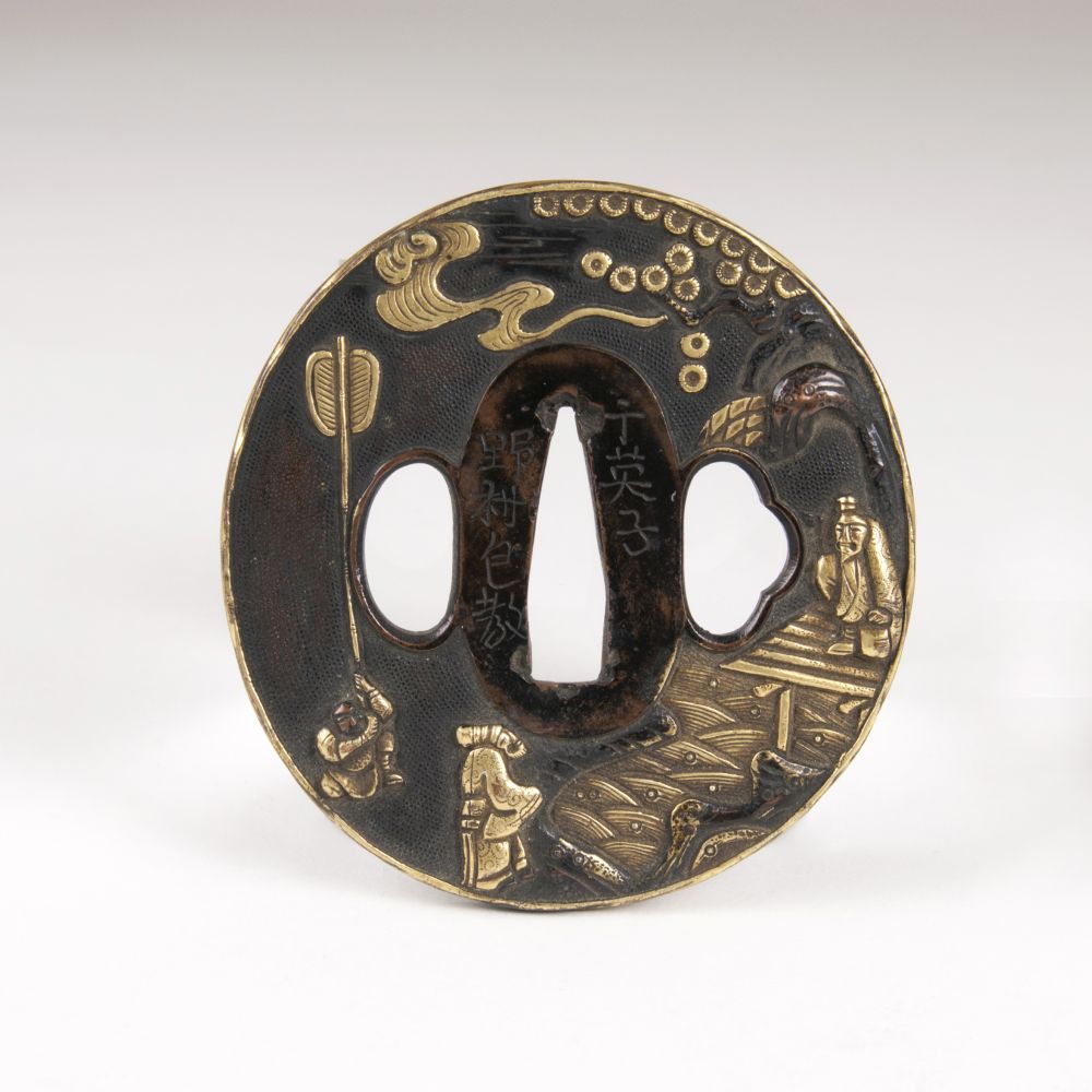 Tsuba mit Figuren in Landschaft