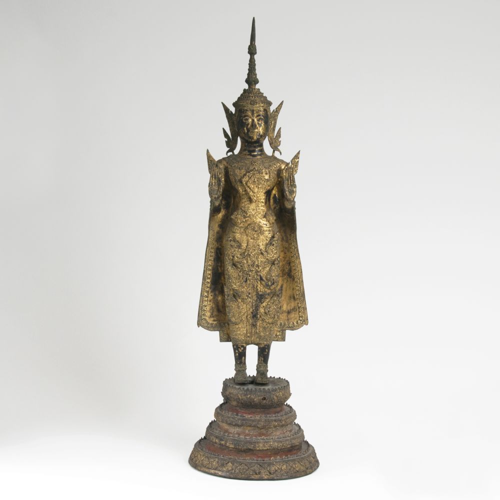 Stehende Figur 'Buddha Paré'