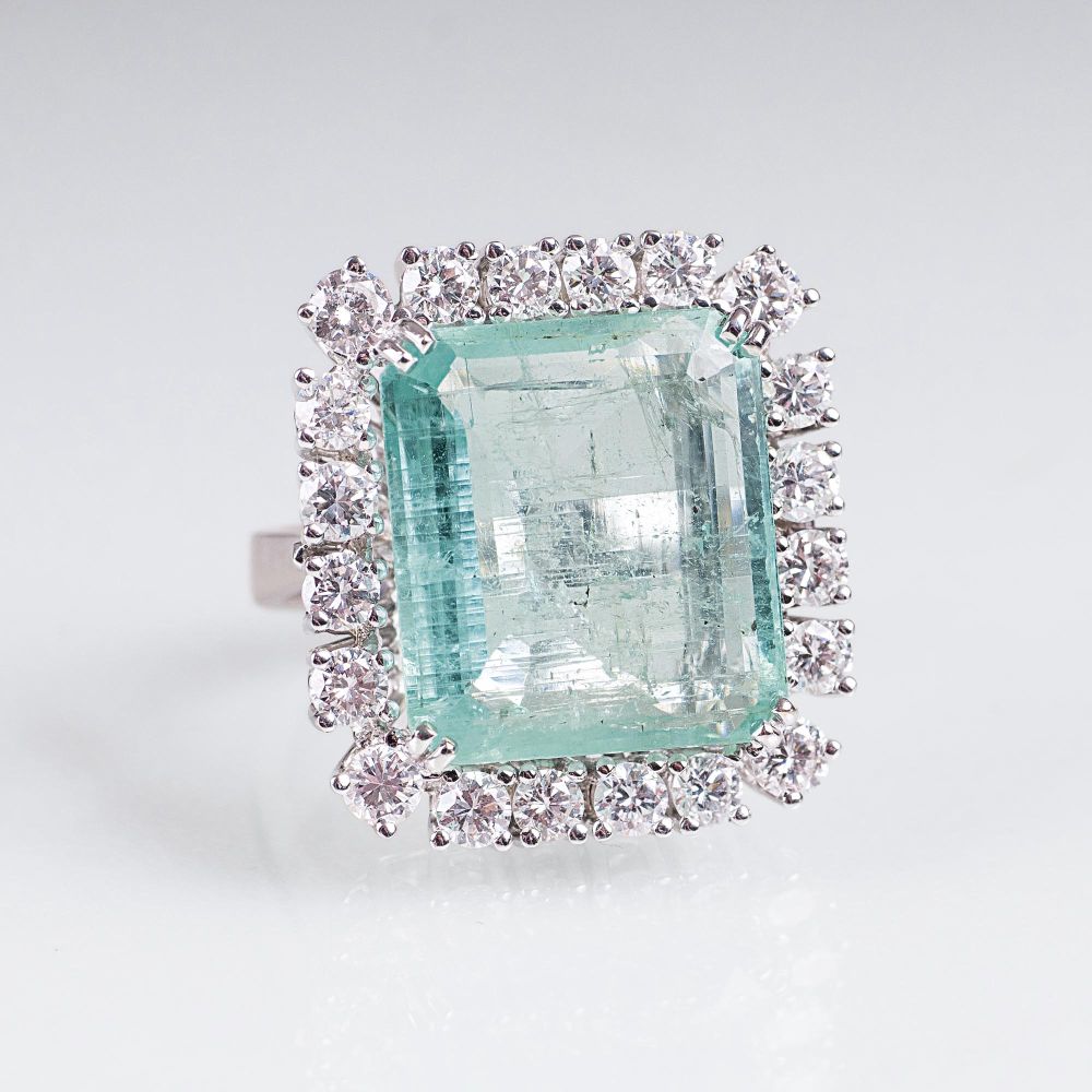 A Vintage Emerald Diamond Ring