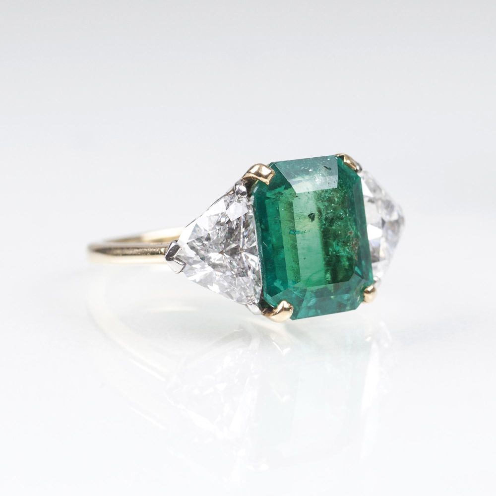 Hochfeiner Smaragd-Ring mit Diamant-Besatz - Bild 2