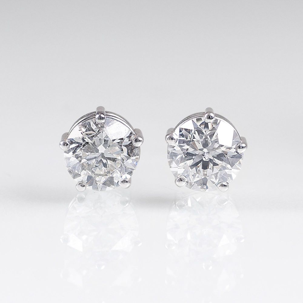 A Pair of splendid, highcarat Solitaire Diamond Earstuds