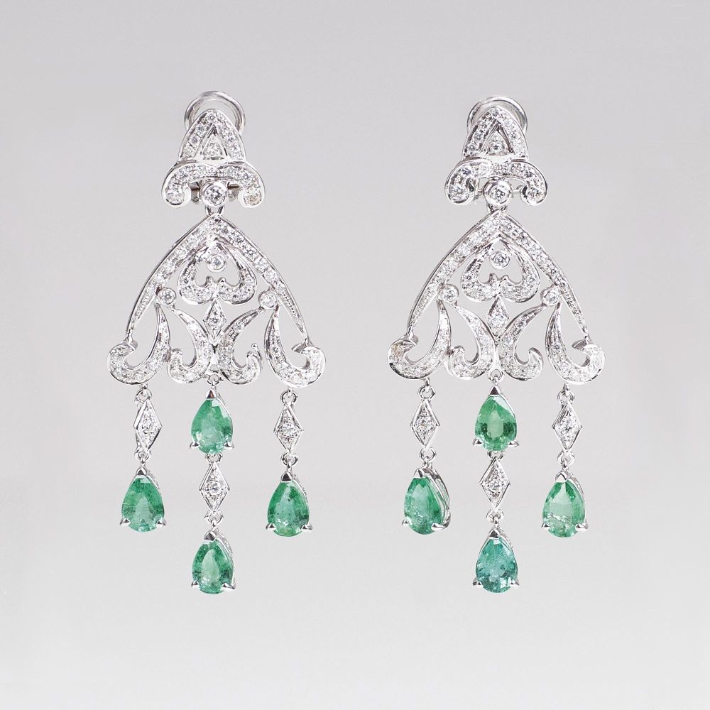 A Pair of Emerald Diamond Earpendants