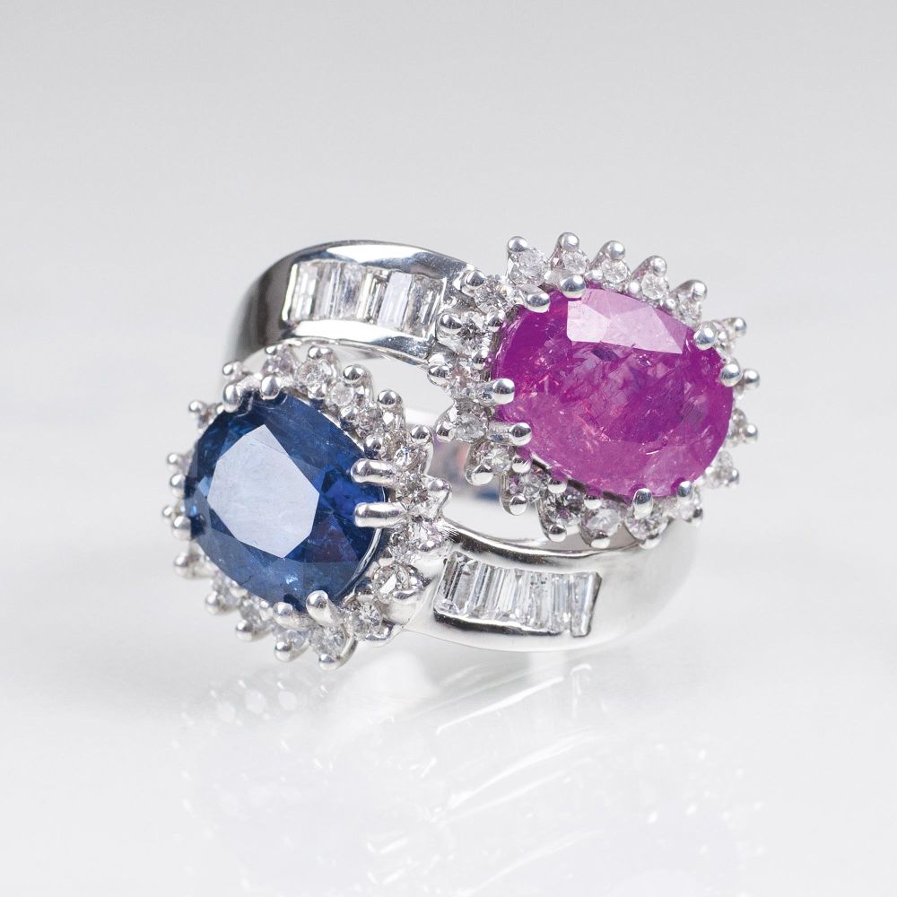 Außergewöhnlicher Ring mit natürlichen Burma-Saphiren in Pink und Blau und Diamant-Besatz