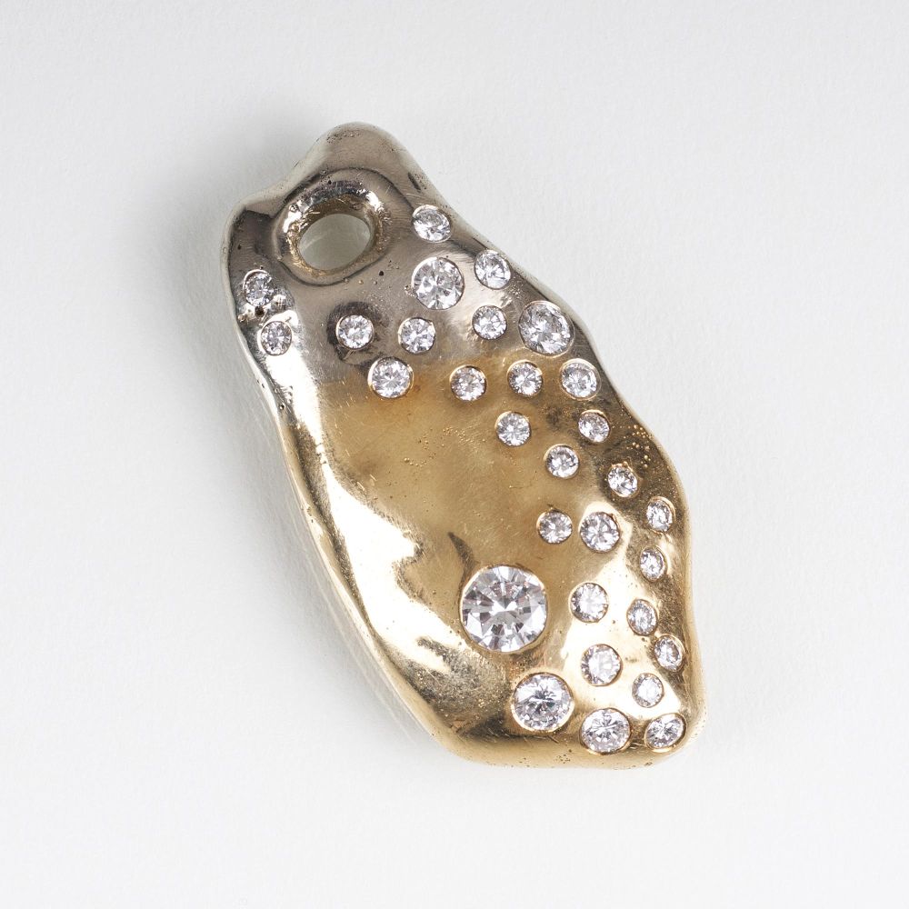 A modern Gold Diamond Pendant