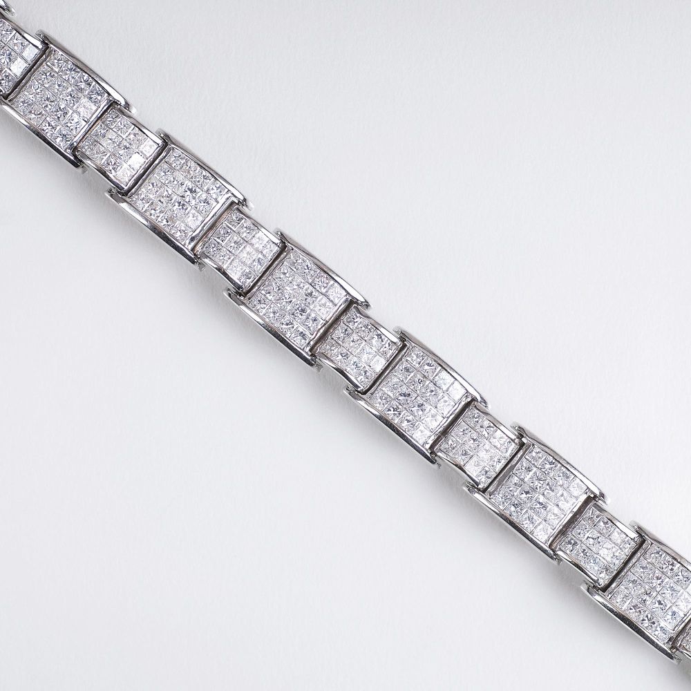 A highcarat Diamond Braclet