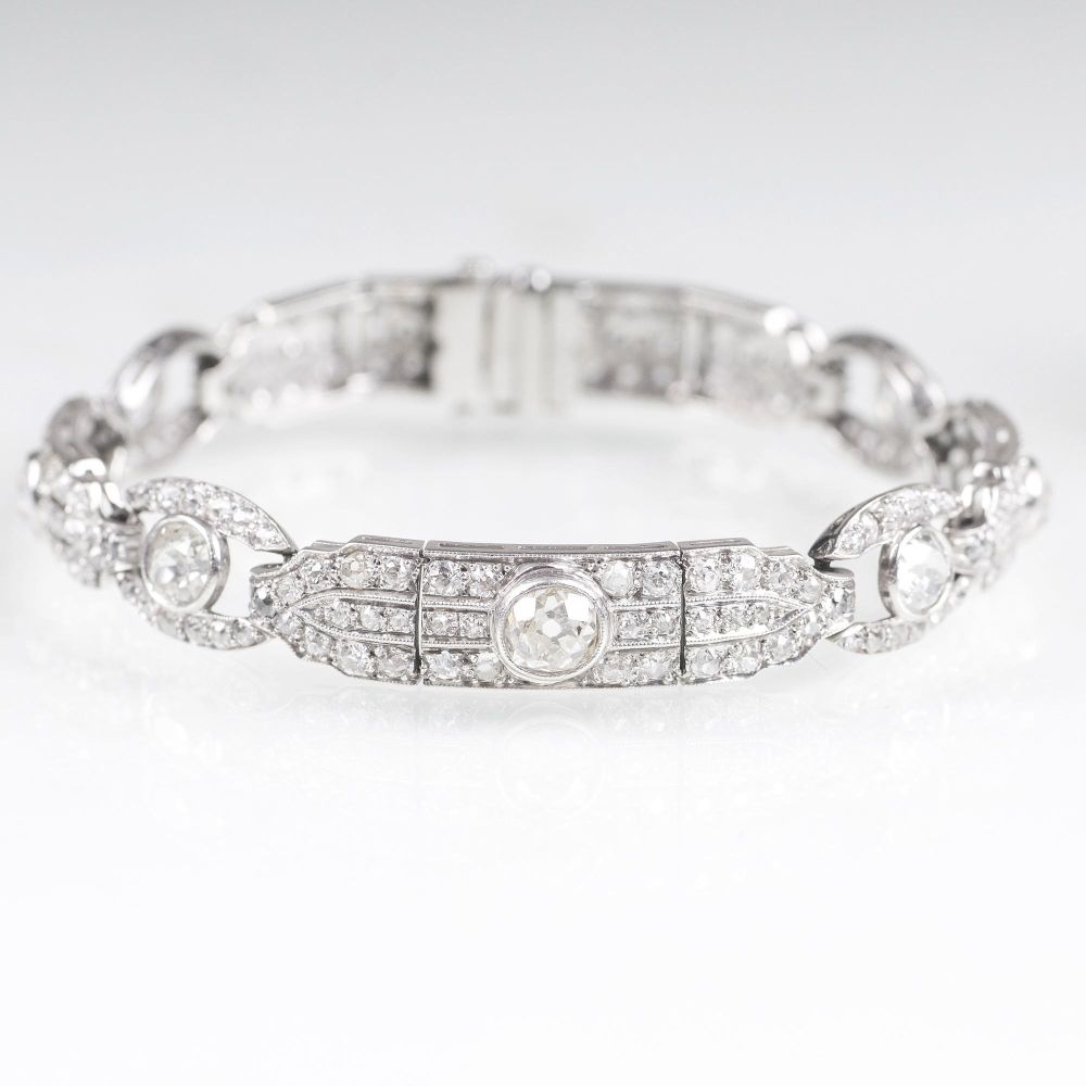 A highcarat Art-déco Bracelet with Old Cut Diamonds - image 2