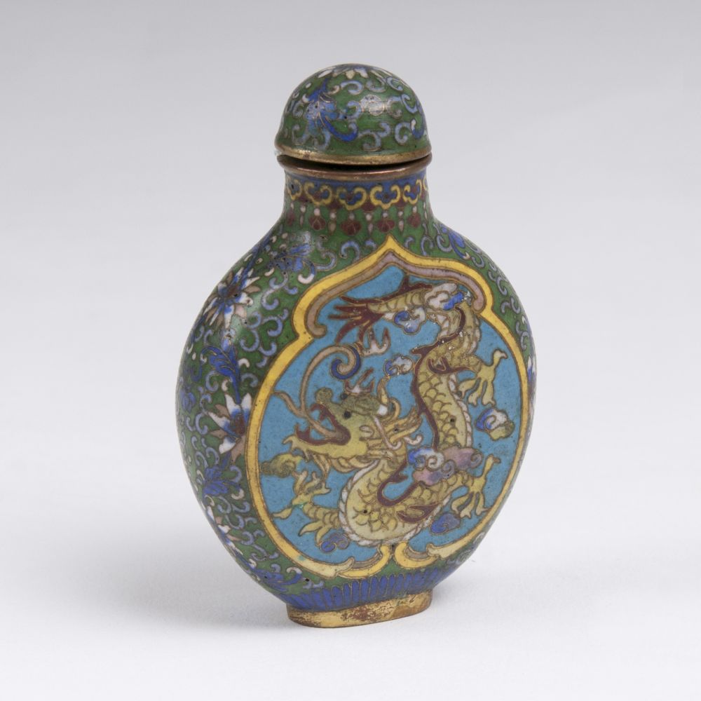 A Cloisonné Enamel Snuffbottle