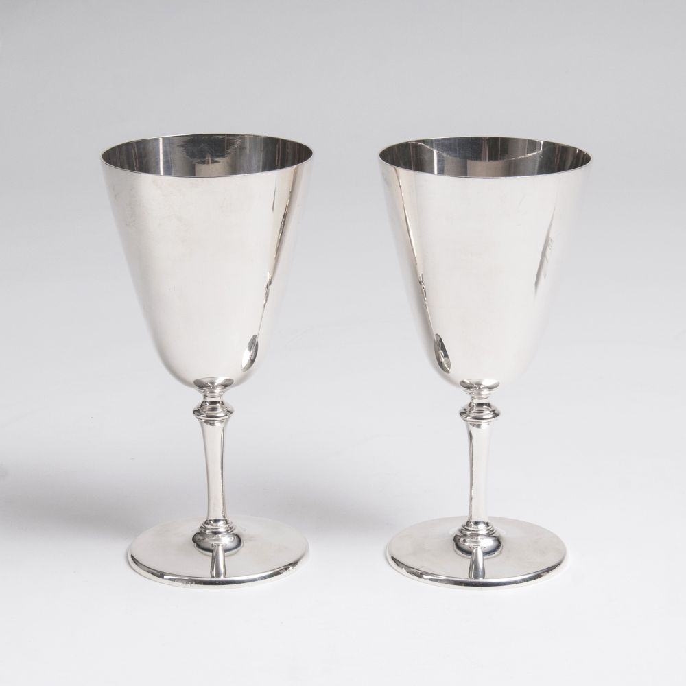A Pair of Elegant Wine Goblets - image 2