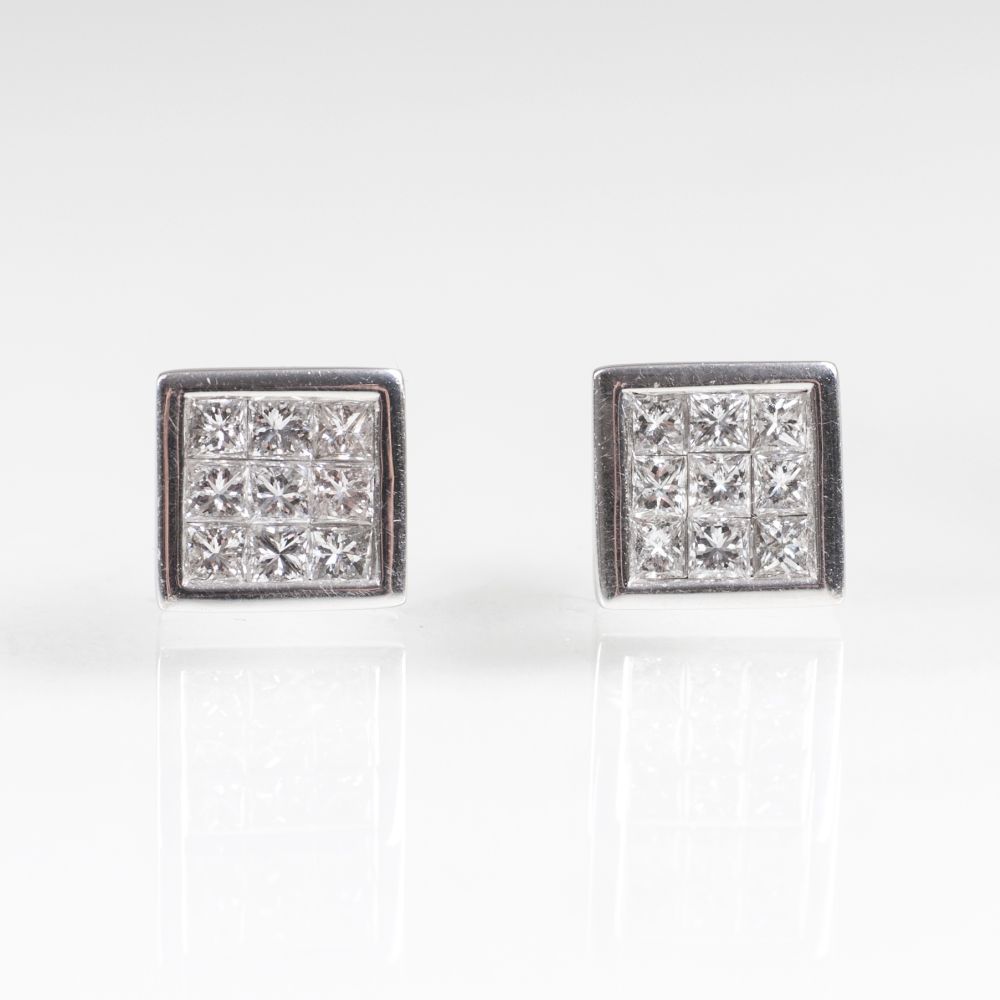 A Pair of Diamond Earstuds