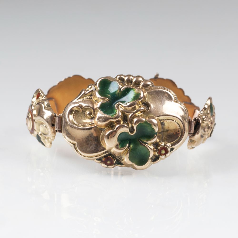 A Biedermeier Bracelet with ornaments of Flowers