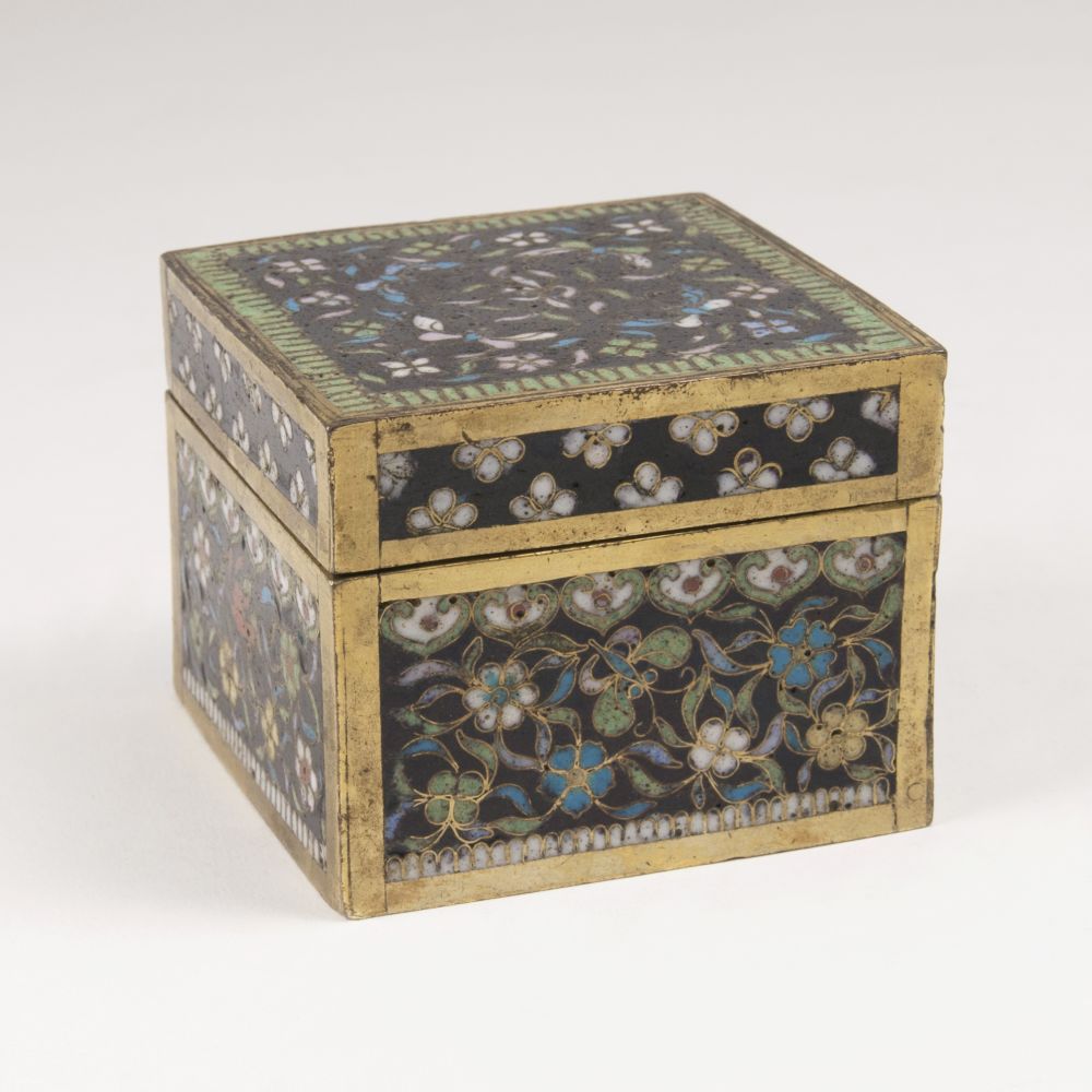 A Fine Cloisonné Box with Tendrils